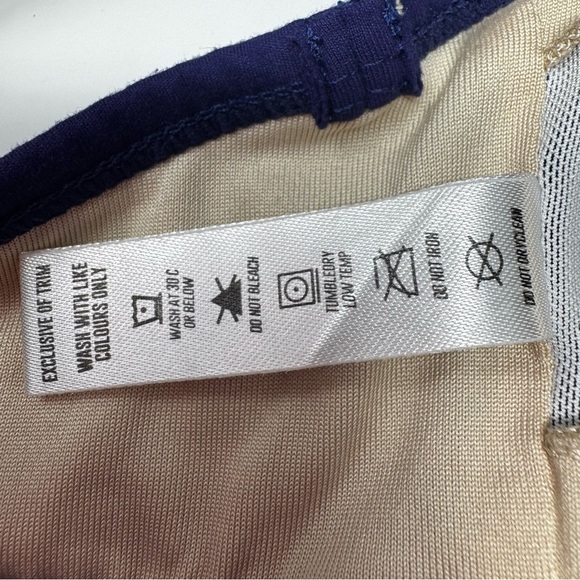 NWOT Stax Sports Bra Blue size small - Picture 5 of 7